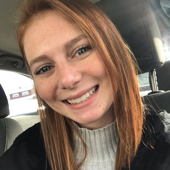 Meet your Posher, Michelle - Picture 1 of 1